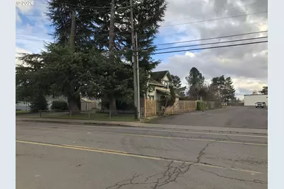 1740 Hardcastle Ave, Woodburn, OR 97071 - Photo 5