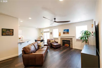 207 Rockcrest Dr, Lowell, OR 97452 - Photo 23