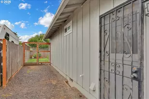 2278 Rose Blossom Dr, Springfield, OR 97477 - Photo 43