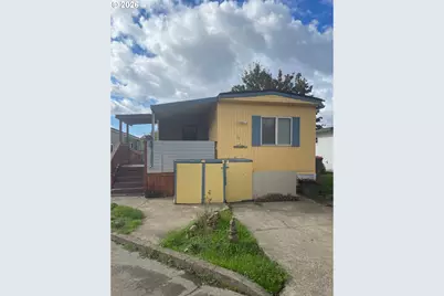 2400 SE Stratus Ave #19, McMinnville, OR 97128 - Photo 3