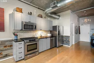 1030 NW 12th Ave, Portland, OR 97209 - Photo 9