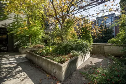 1030 NW 12th Ave #422, Portland, OR 97209 - Photo 35