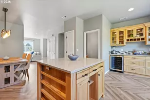 9097 SW Sweek Dr, Tualatin, OR 97062 - Photo 9