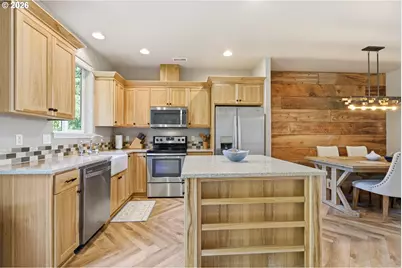 9097 SW Sweek Dr, Tualatin, OR 97062 - Photo 7