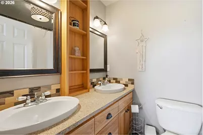 9097 SW Sweek Dr, Tualatin, OR 97062 - Photo 15