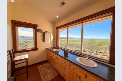 40641 Highway 20, Burns, OR 97720 - Photo 15