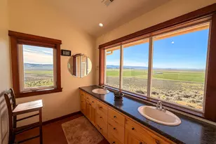40641 Hwy 20, Burns, OR 97720 - Photo 15