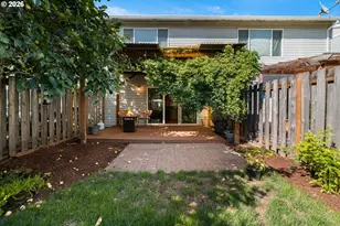 1518 SE Oak St, Hillsboro, OR 97123 - Photo 17