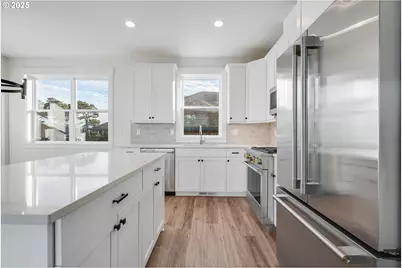 15 Avenue I #1, Seaside, OR 97138 - Photo 9