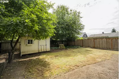 7922 SE Schiller St, Portland, OR 97206 - Photo 15