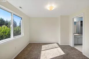 9218 SE Lincoln St, Portland, OR 97216 - Photo 19