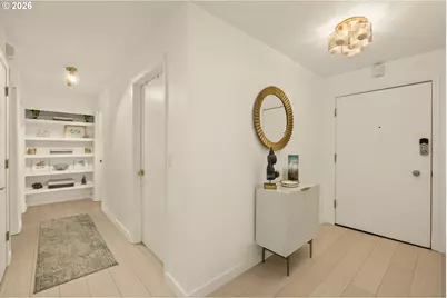 200 Burnham Rd #402, Lake Oswego, OR 97034 - Photo 3