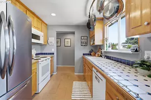 621 NW 82nd St, Vancouver, WA 98665 - Photo 13