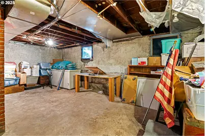 220 24th St, Salem, OR 97301 - Photo 29
