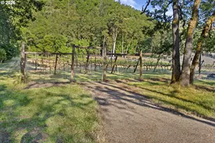 175 Echo Canyon Ln, Roseburg, OR 97471 - Photo 37