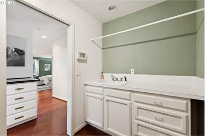 7050 SW Chapel Ln, Portland, OR 97223 - Photo 31