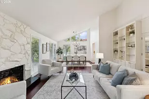 7050 SW Chapel Ln, Portland, OR 97223 - Photo 5