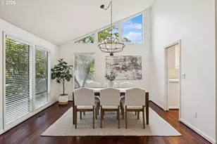 7050 SW Chapel Ln, Portland, OR 97223 - Photo 9
