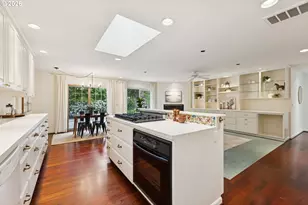 7050 SW Chapel Ln, Portland, OR 97223 - Photo 13