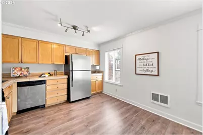 8833 N Syracuse St #12, Portland, OR 97203 - Photo 5