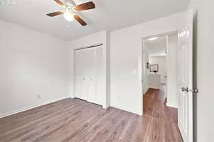 8833 N Syracuse St, Portland, OR 97203 - Photo 11