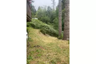 67535 N Bay Rd, North Bend, OR 97459 - Photo 7