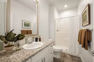 6402 SE Jordan St, Milwaukie, OR 97222 - Photo 17