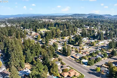16735 NE Glisan St, Portland, OR 97230 - Photo 45