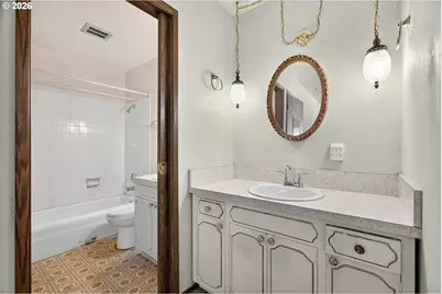 16735 NE Glisan St, Portland, OR 97230 - Photo 27