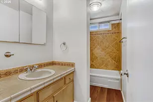 18801 NE Clackamas St, Portland, OR 97230 - Photo 21