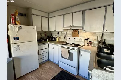 87675 Highway 101 #5, Florence, OR 97439 - Photo 9