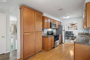17670 SE Emerald Dr, Milwaukie, OR 97267 - Photo 9