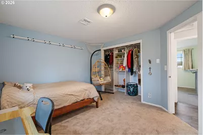 17670 SE Emerald Dr, Milwaukie, OR 97267 - Photo 21