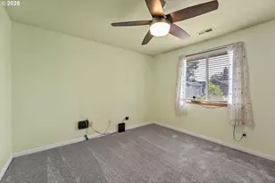6860 N Swift St, Portland, OR 97203 - Photo 21