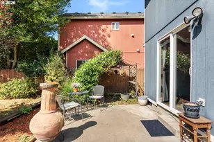 6860 N Swift St, Portland, OR 97203 - Photo 25