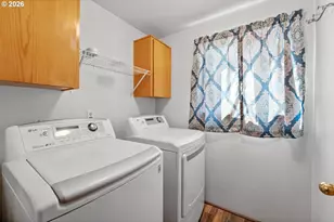 6860 N Swift St, Portland, OR 97203 - Photo 15
