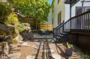 843 W Y St, Washougal, WA 98671 - Photo 37