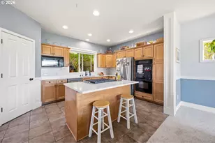 843 W Y St, Washougal, WA 98671 - Photo 9