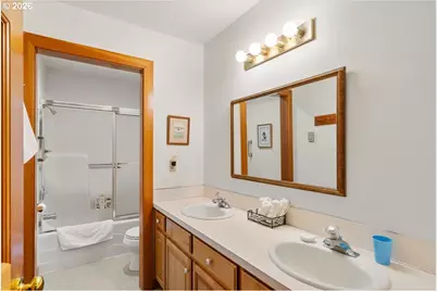 41235 Oupor Dr, Scio, OR 97374 - Photo 17