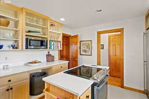 41235 Oupor Dr, Scio, OR 97374 - Photo 13