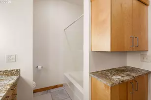 31 Marlboro Ln, Eugene, OR 97405 - Photo 31