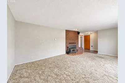 125 NW 11th Ave, Canby, OR 97013 - Photo 3