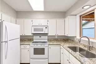 125 NW 11th Ave, Canby, OR 97013 - Photo 7