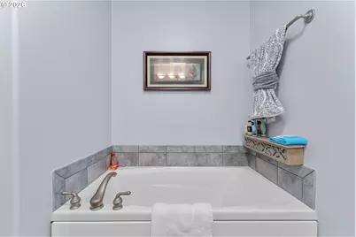 9239 SW Sweek Dr, Tualatin, OR 97062 - Photo 21