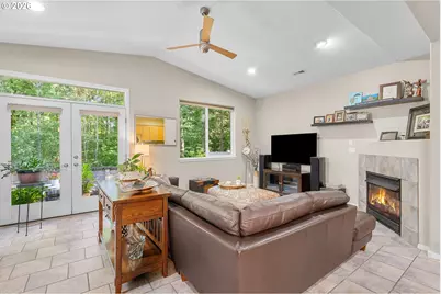 9239 SW Sweek Dr, Tualatin, OR 97062 - Photo 5