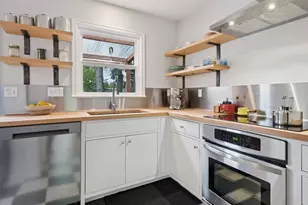 3424 SE Tibbetts St, Portland, OR 97202 - Photo 9
