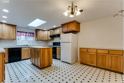 329 Dean Ave, Eugene, OR 97404 - Photo 11