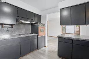 2305 Burcham St, Kelso, WA 98626 - Photo 11