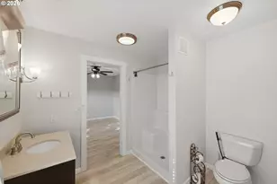 1707 Hayes St, North Bend, OR 97459 - Photo 17