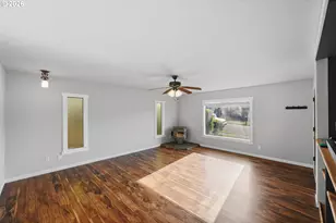 1707 Hayes St, North Bend, OR 97459 - Photo 7